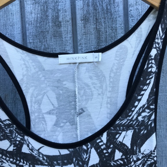 Mink Pink feather print maxi dress - Picture 2 of 4